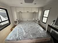 2027 Winnebago 2027 Winnebago Thrive - thumbnail 25