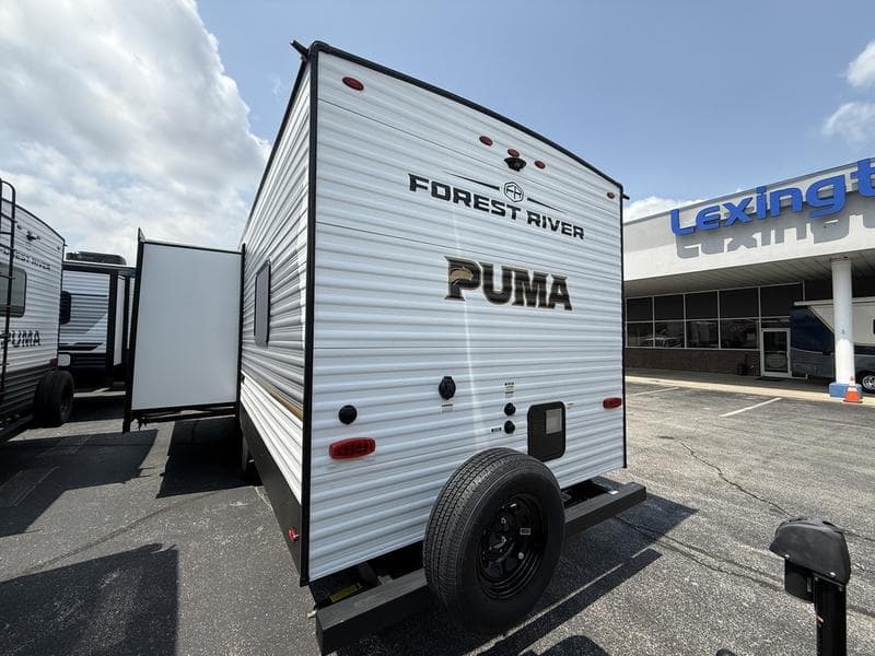 2027 Forest River 2027 Forest River Puma - thumbnail 5