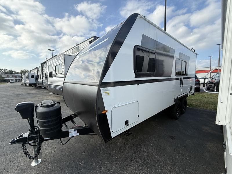 2027 Winnebago 2027 Winnebago Micro Minnie - thumbnail 4
