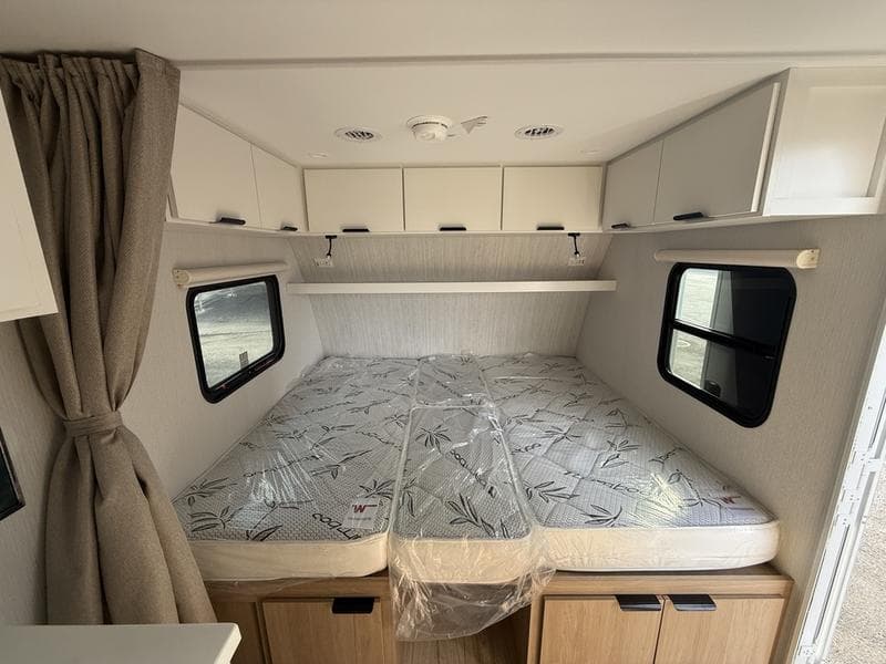 2027 Winnebago 2027 Winnebago Micro Minnie - thumbnail 6