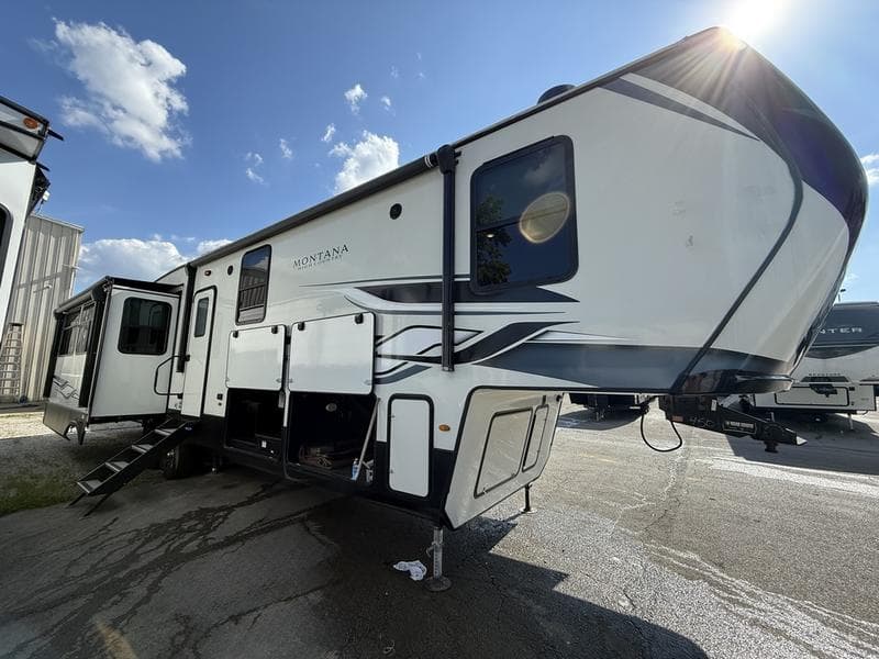 2022 Keystone Montana High Country 385BR