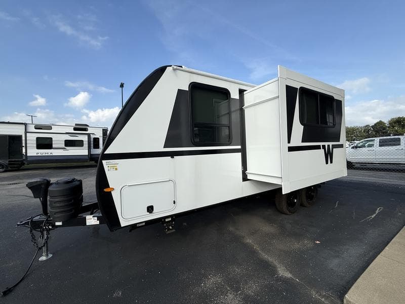 2027 Winnebago 2027 Winnebago MICRO MINNIE - thumbnail 3