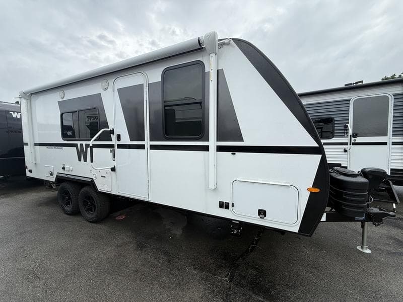 2027 Winnebago Micro Minnie 2200FBH