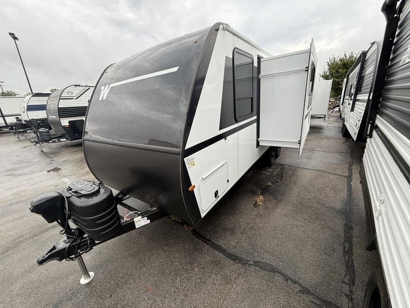 2027 Winnebago 2027 Winnebago Micro Minnie - thumbnail 4