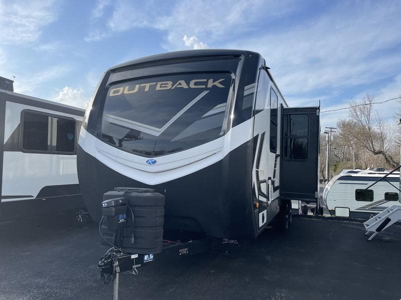 2025 Keystone Outback 221MD