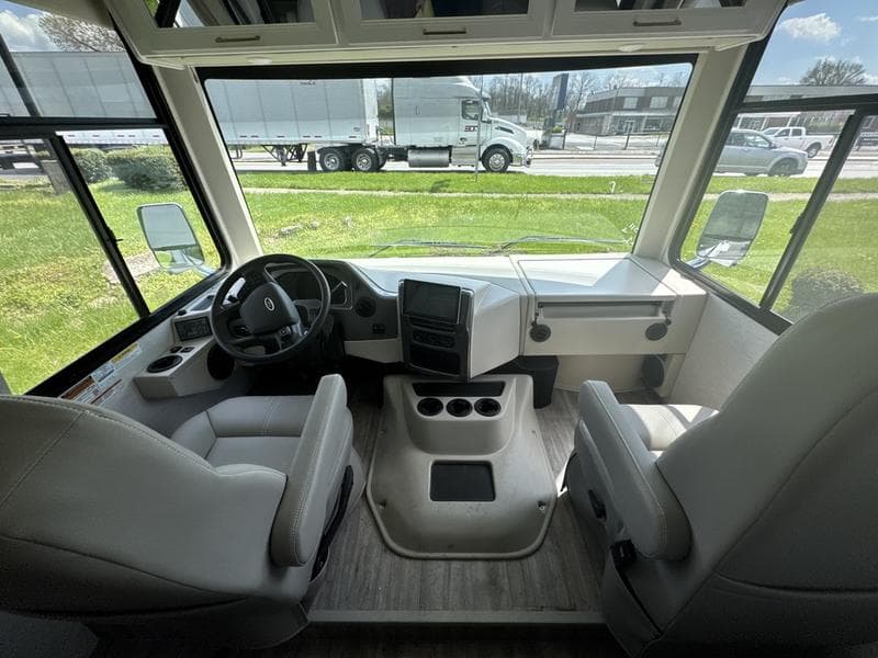 2025 Thor Motor Coach 2025 Thor Motor Coach Ace - thumbnail 4