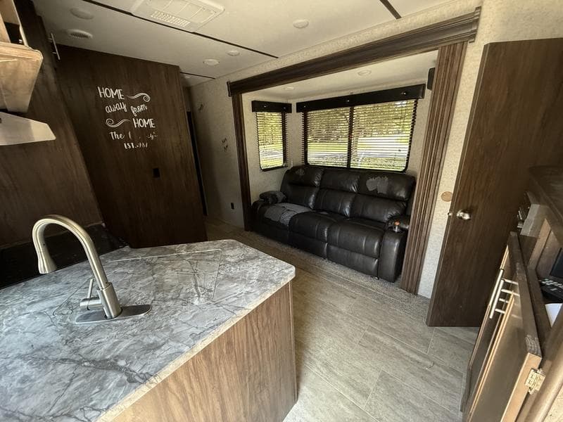 2019 Forest River 2019 Forest River XLR Micro Boost - thumbnail 5
