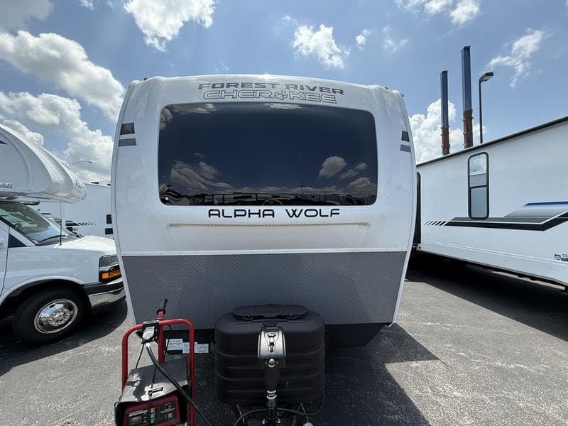2026 Forest River 2026 Forest River Cherokee Alpha Wolf - thumbnail 3