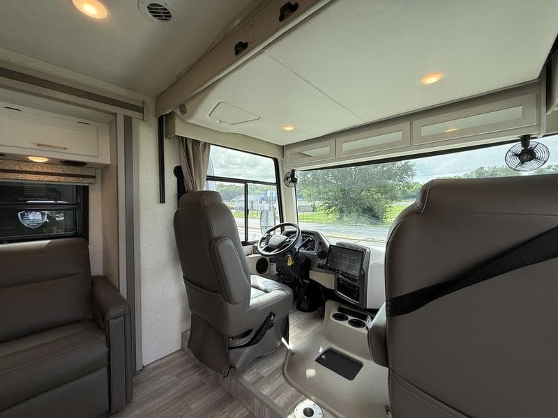 2026 Thor Motor Coach 2026 Thor Motor Coach Windsport - thumbnail 8