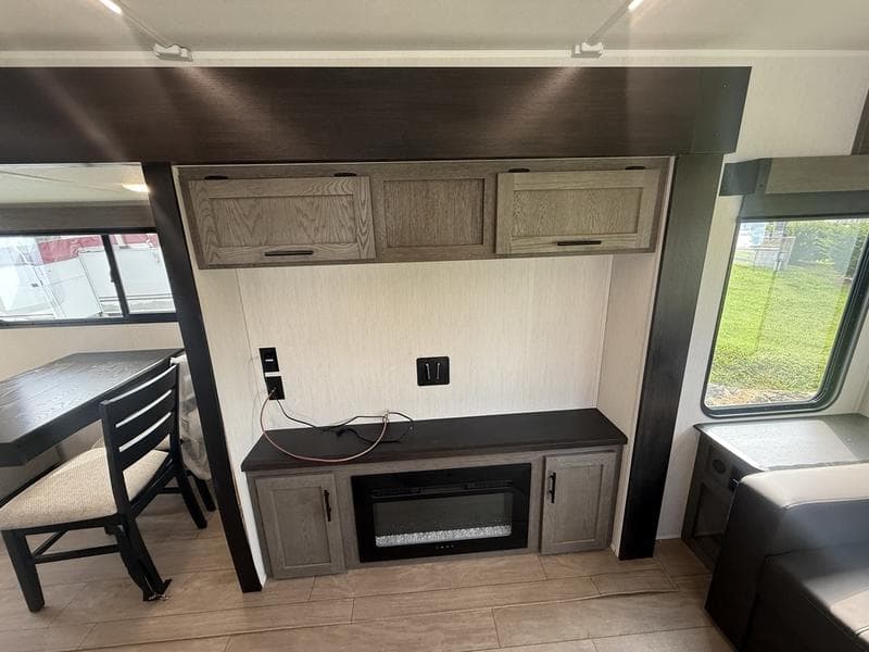 2026 Forest River 2026 Forest River Cherokee Alpha Wolf - thumbnail 8