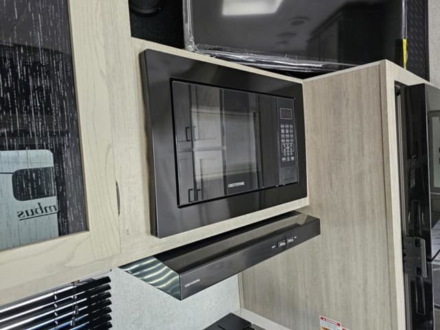 2026 East to West 2026 East to West Alta Toy Hauler - thumbnail 19