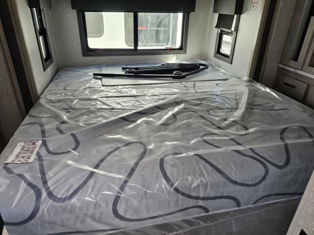 2026 East to West 2026 East to West Alta Toy Hauler - thumbnail 29