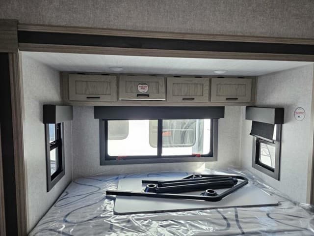 2026 East to West 2026 East to West Alta Toy Hauler - thumbnail 30