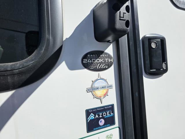 2026 East to West 2026 East to West Alta Toy Hauler - thumbnail 38