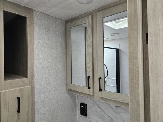 2026 East to West 2026 East to West Alta - thumbnail 29