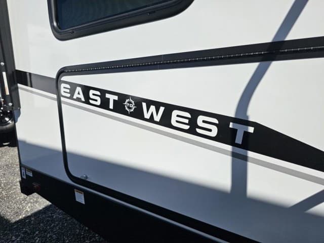 2026 East to West 2026 East to West Alta - thumbnail 38