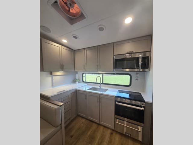 2026 Alliance RV 2026 Alliance RV Avenue - thumbnail 10