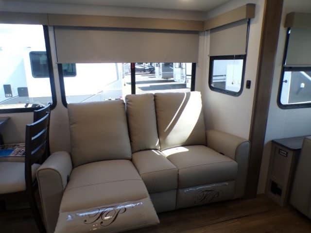 2026 Alliance RV 2026 Alliance RV Avenue - thumbnail 25