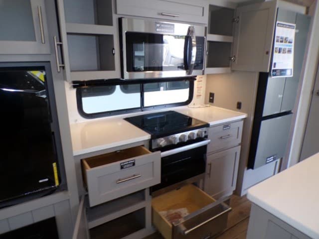 2026 Alliance RV 2026 Alliance RV Avenue - thumbnail 31