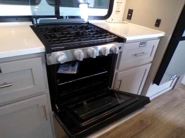 2026 Alliance RV 2026 Alliance RV Avenue - thumbnail 32