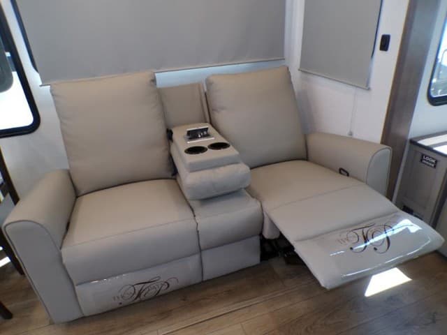 2026 Alliance RV 2026 Alliance RV Avenue - thumbnail 21