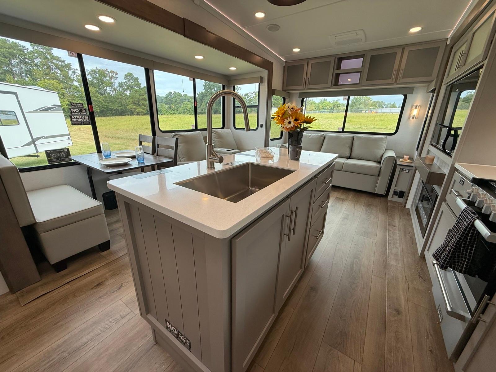 2026 Alliance RV 2026 Alliance RV Avenue - thumbnail 13