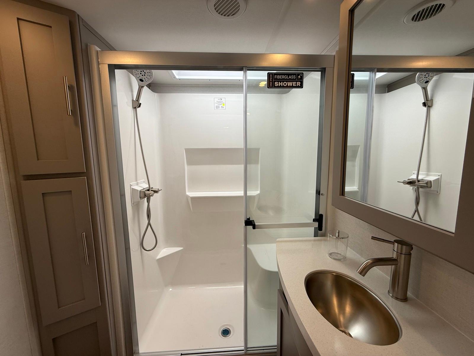 2026 Alliance RV 2026 Alliance RV Avenue - thumbnail 24