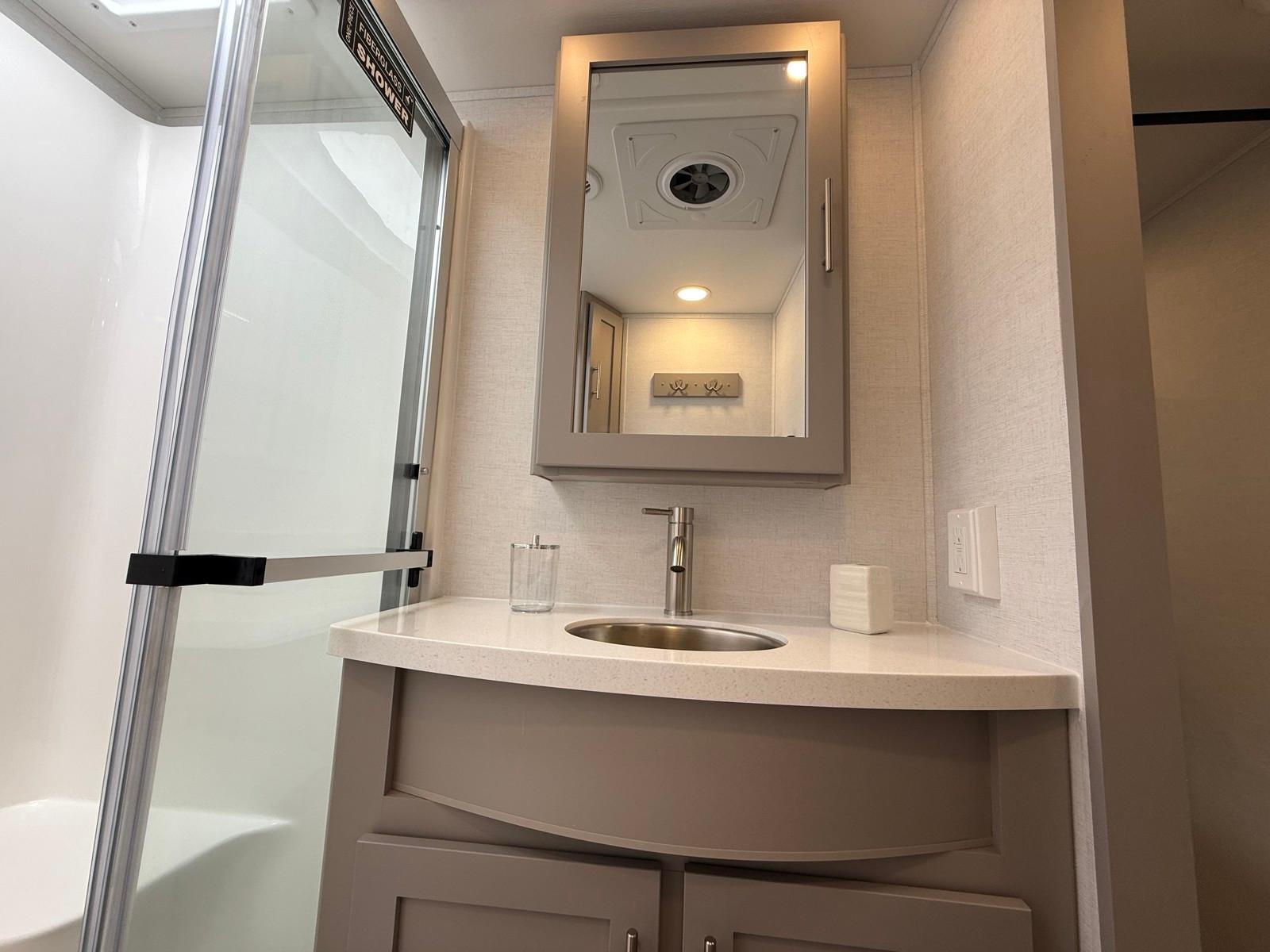 2026 Alliance RV 2026 Alliance RV Avenue - thumbnail 28