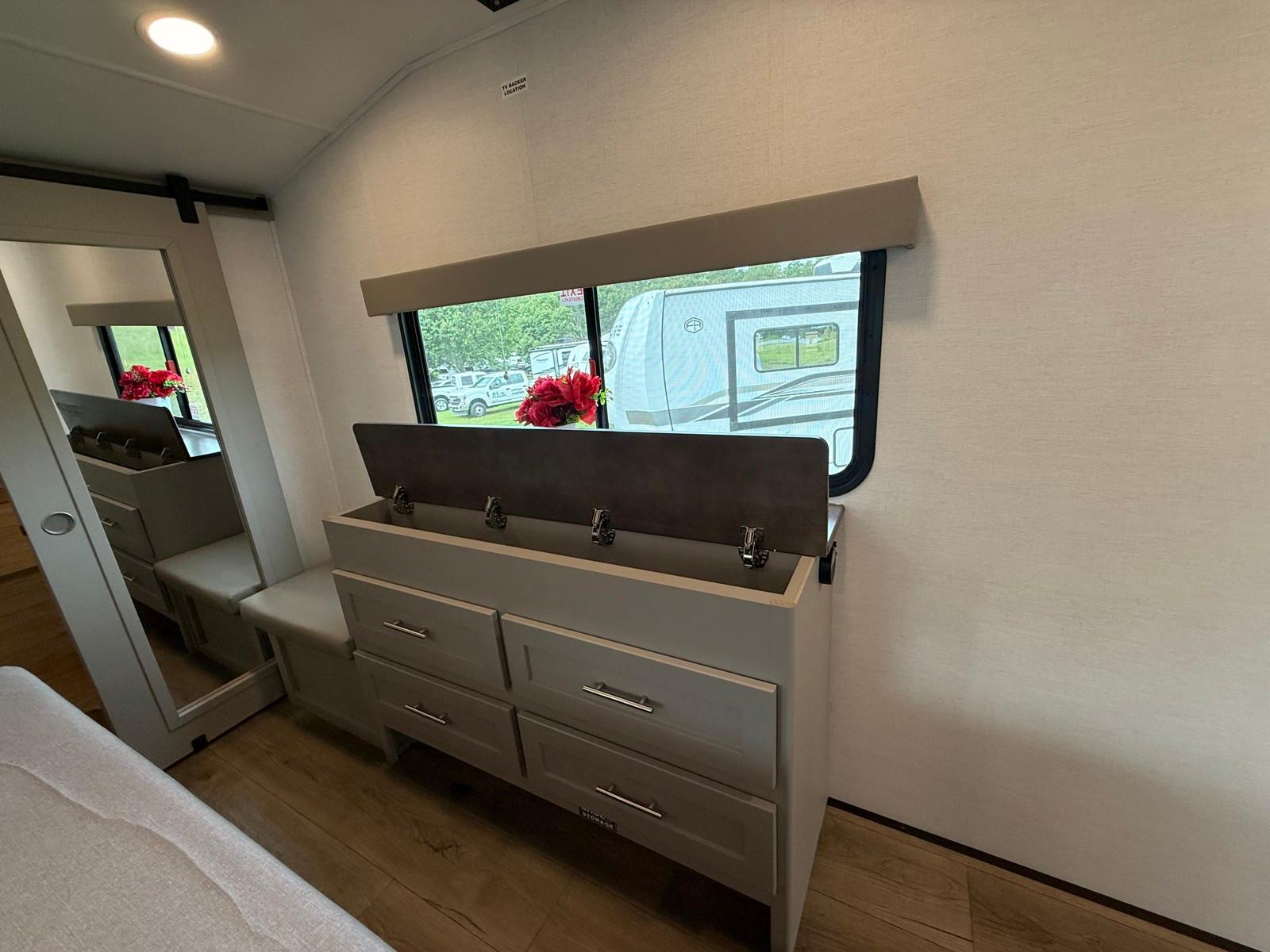 2026 Alliance RV 2026 Alliance RV Avenue - thumbnail 35