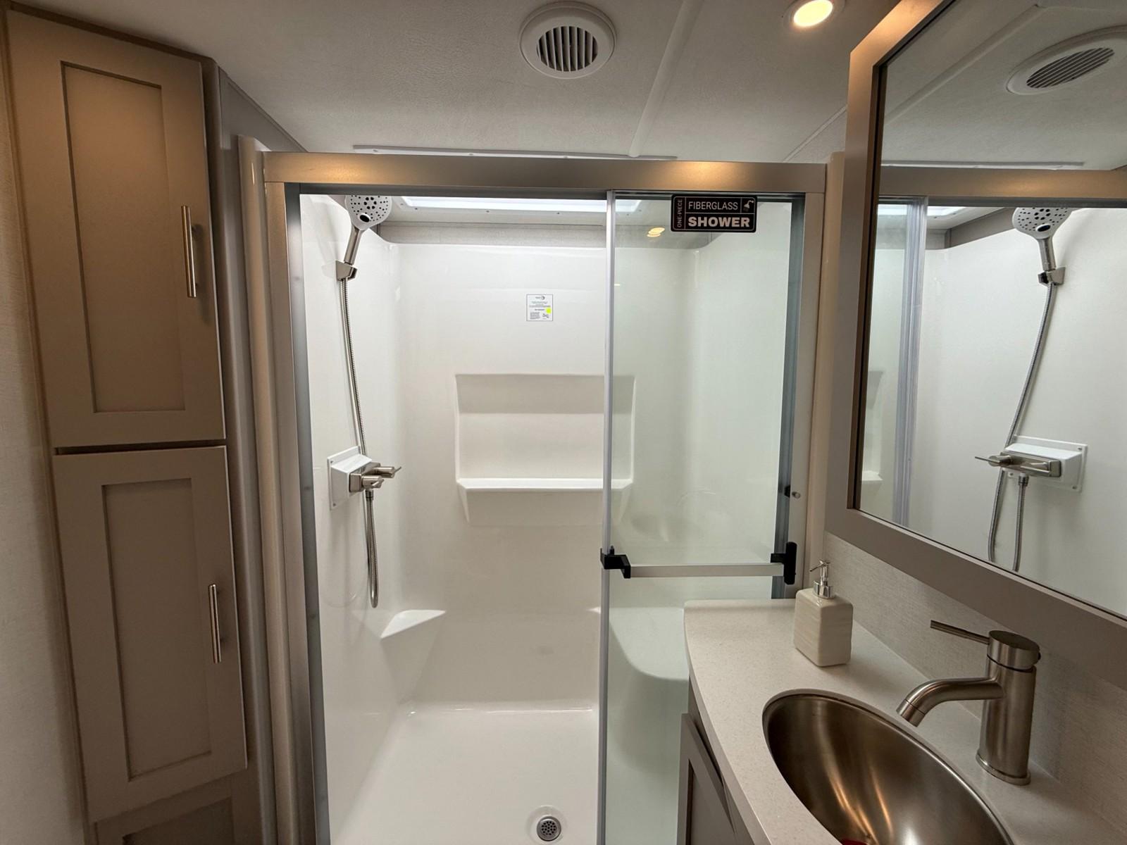 2026 Alliance RV 2026 Alliance RV Avenue - thumbnail 23