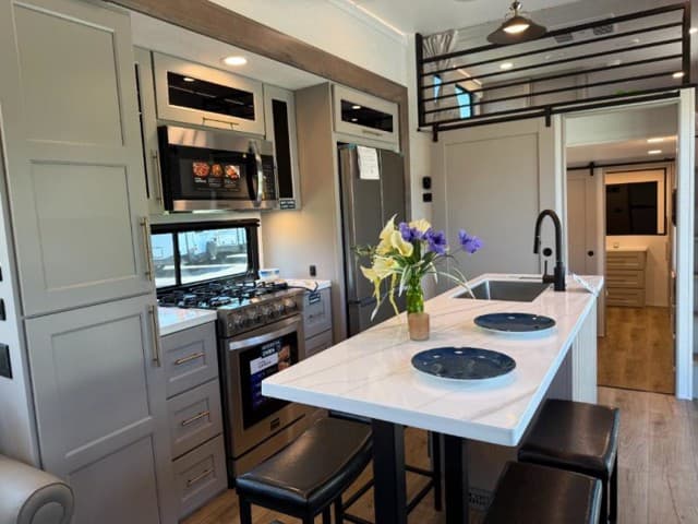 2026 Alliance RV 2026 Alliance RV Benchmark - thumbnail 6