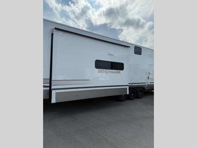 2026 Alliance RV 2026 Alliance RV Benchmark - thumbnail 10