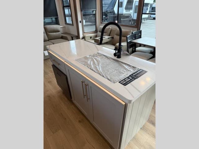 2026 Alliance RV 2026 Alliance RV Benchmark - thumbnail 27