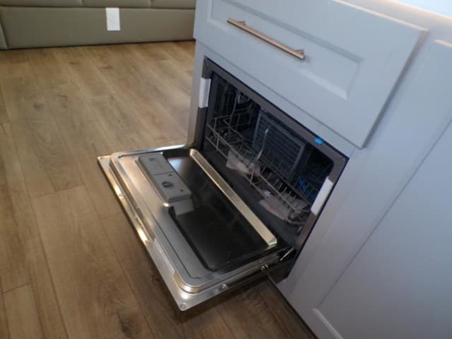 2026 Alliance RV 2026 Alliance RV Benchmark - thumbnail 25