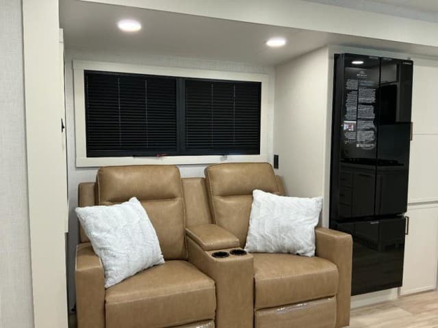 2025 Brinkley RV 2025 Brinkley RV Model I - thumbnail 13