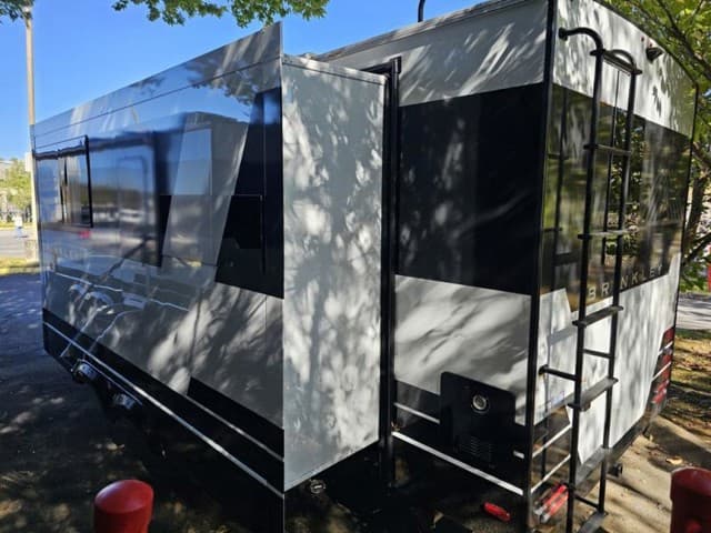 2026 Brinkley RV 2026 Brinkley RV Model I - thumbnail 5