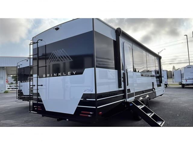 2026 Brinkley RV 2026 Brinkley RV Model I - thumbnail 3