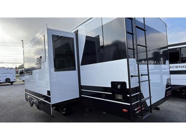 2026 Brinkley RV 2026 Brinkley RV Model I - thumbnail 4