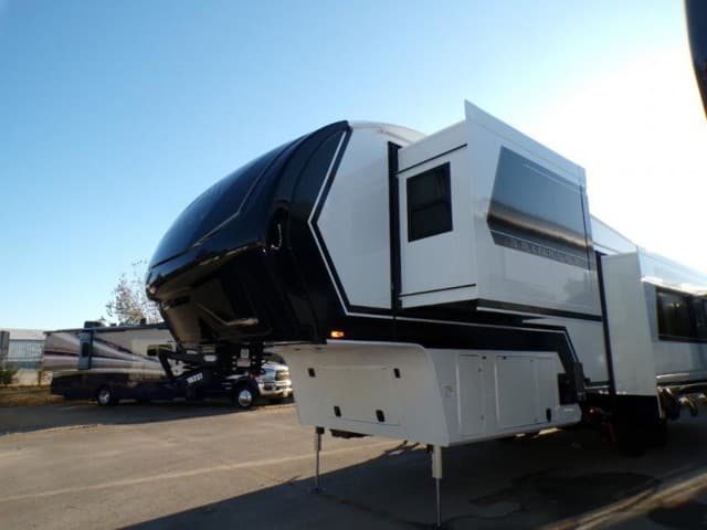 2026 Brinkley RV 2026 Brinkley RV Model Z - thumbnail 3