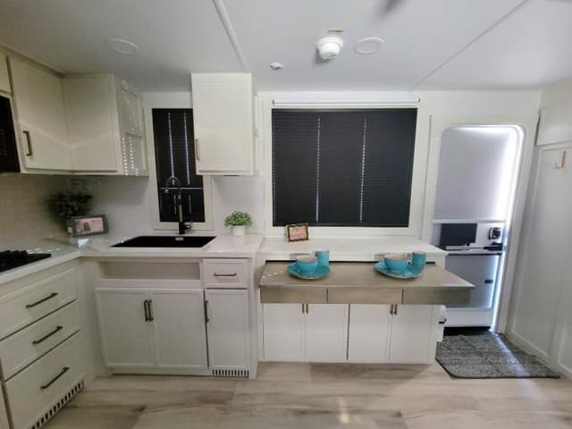 2025 Brinkley RV 2025 Brinkley RV Model I - thumbnail 12