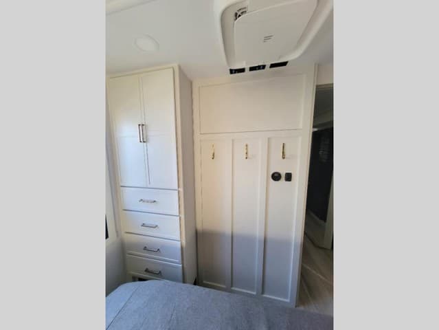 2025 Brinkley RV 2025 Brinkley RV Model I - thumbnail 18