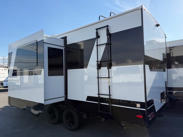2026 Brinkley RV 2026 Brinkley RV Model IX - thumbnail 4