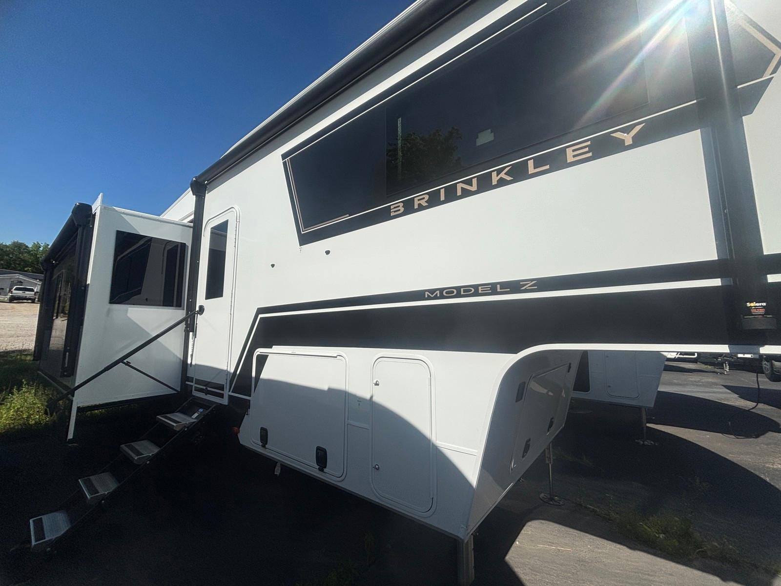 2026 Brinkley Model Z 2900