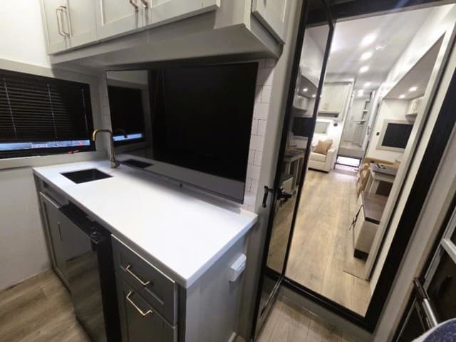 2026 Brinkley RV 2026 Brinkley RV Model Z - thumbnail 14