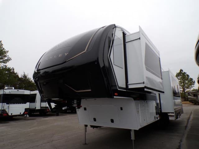2026 Brinkley RV 2026 Brinkley RV Model Z - thumbnail 3