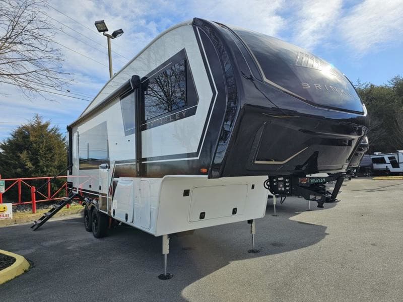 2026 Brinkley Model Z 2670