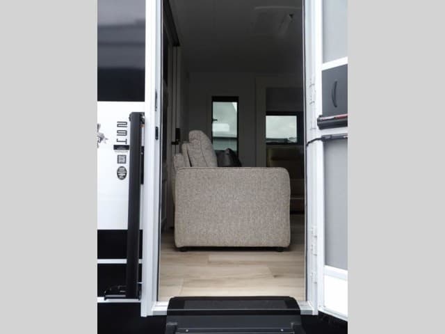 2026 Brinkley RV 2026 Brinkley RV Model I - thumbnail 6