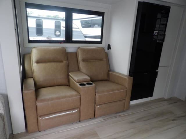 2026 Brinkley RV 2026 Brinkley RV Model I - thumbnail 10