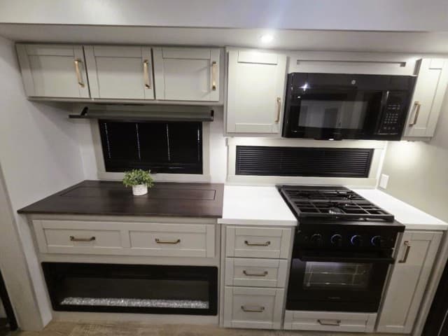 2026 Brinkley RV 2026 Brinkley RV Model Z - thumbnail 10