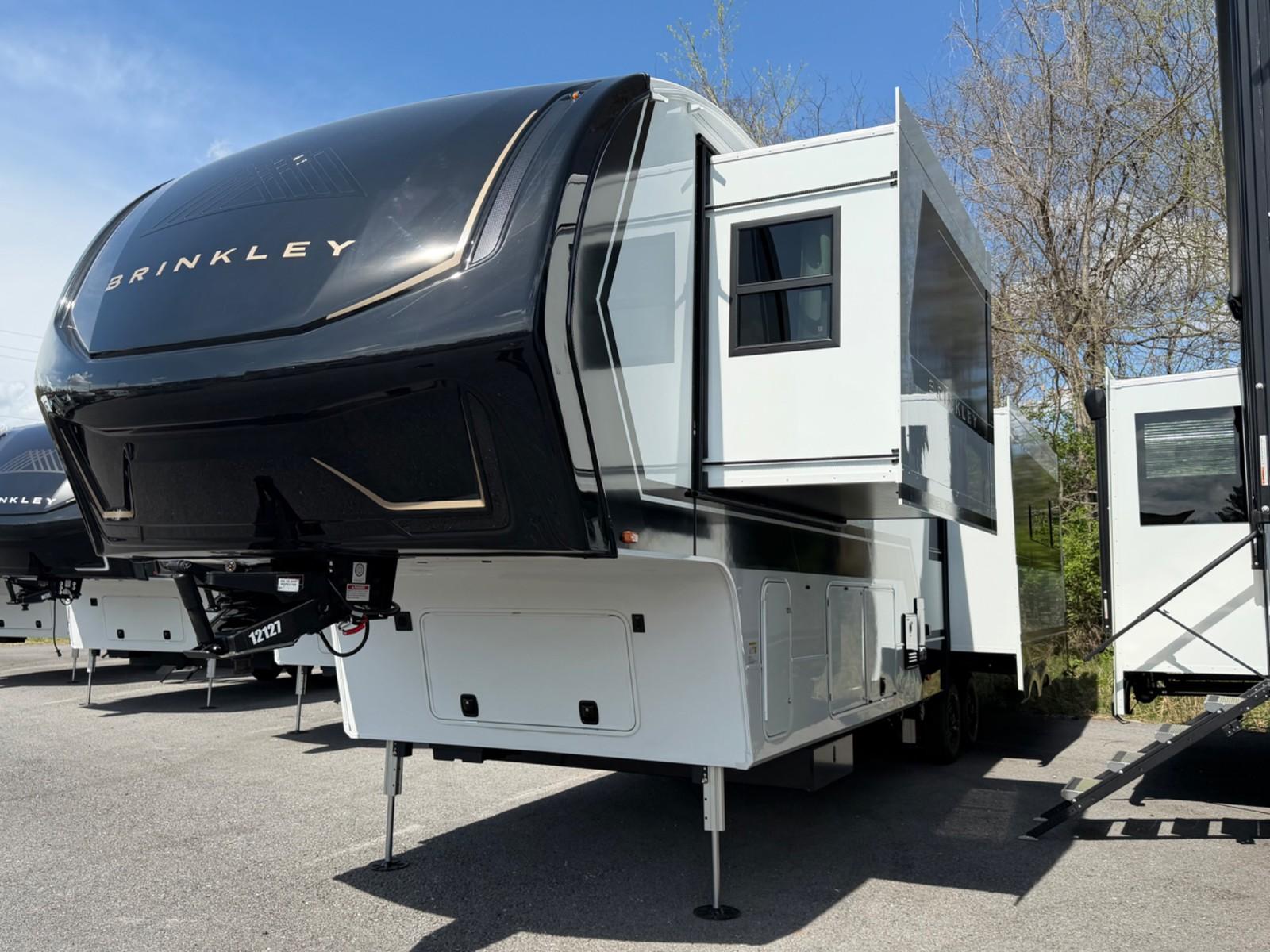 2026 Brinkley RV 2026 Brinkley RV Model Z - thumbnail 3